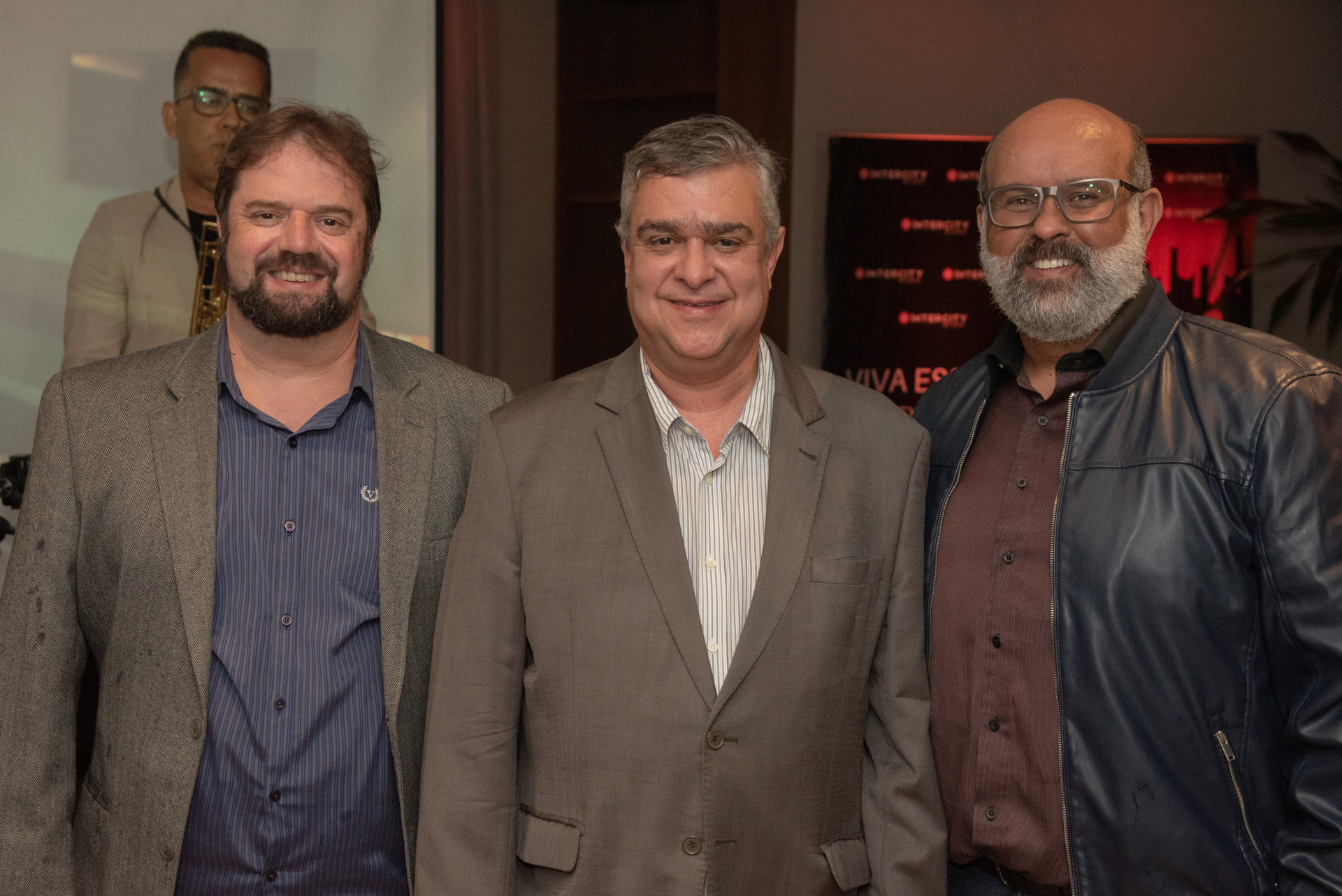 Luis Otávio, editor do Cidade Conecta, Rodrigo Cançado, diretor do Inetrcity BH expo e Robshon Abreu, editor do Jornal de Belô e do Portal PQN