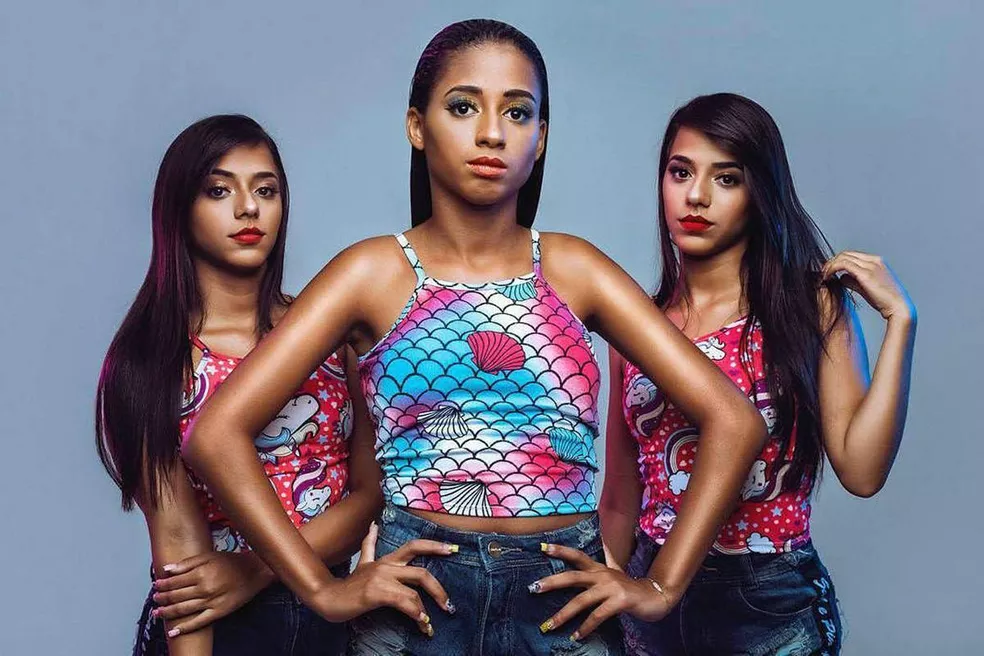 Mc Loma e Gêmeas Lacração