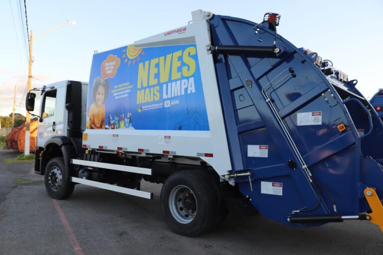 Tecnologia adotada em caminhões transforma a coleta de lixo