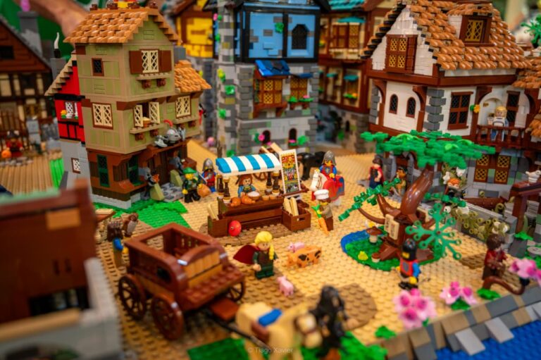 Maior Exposição de LEGO do Rio de Janeiro chega ao Plaza Niterói