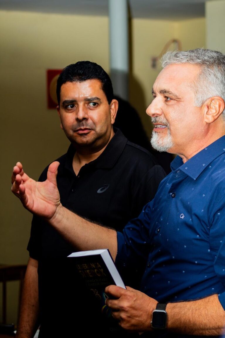 Charles Vardiero ministra palestra em João Monlevade