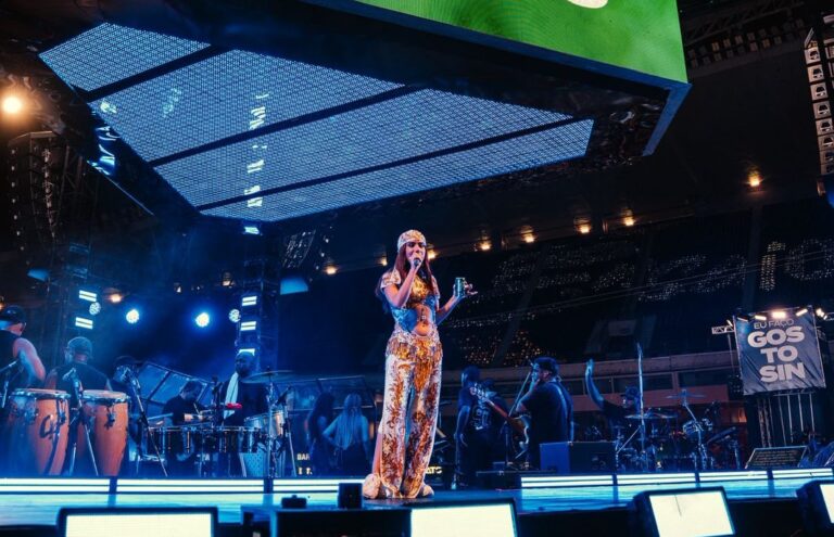 Beats e Anitta: parceria leva consumo responsável ao Carnaval
