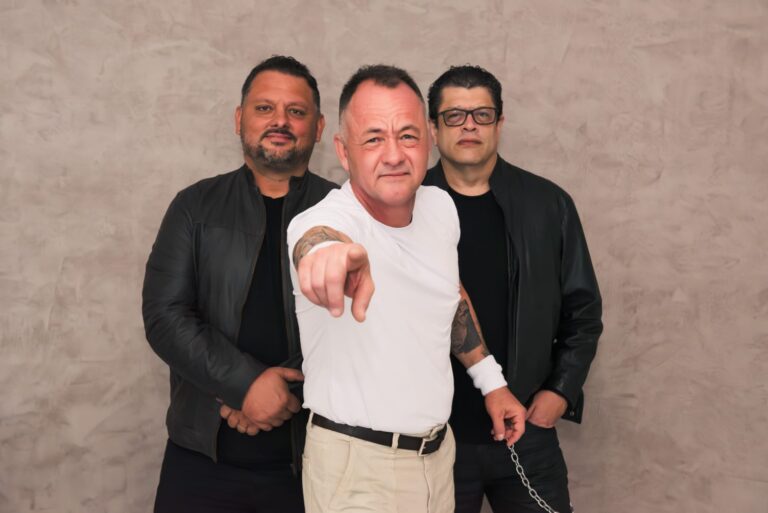 In The Air homenageia Phil Collins em BH