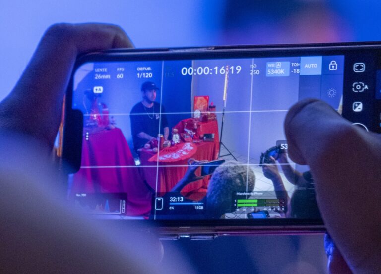 Videoclipes mineiros por celular estreiam em março