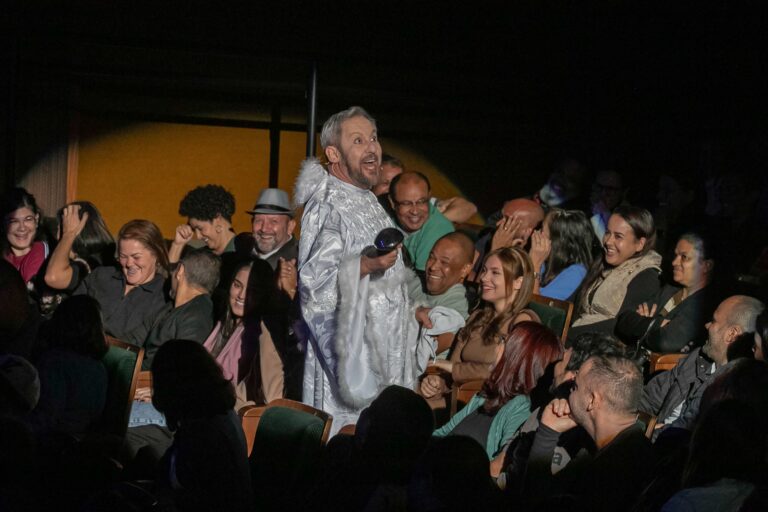 CoopEncena leva teatro e solidariedade ao interior