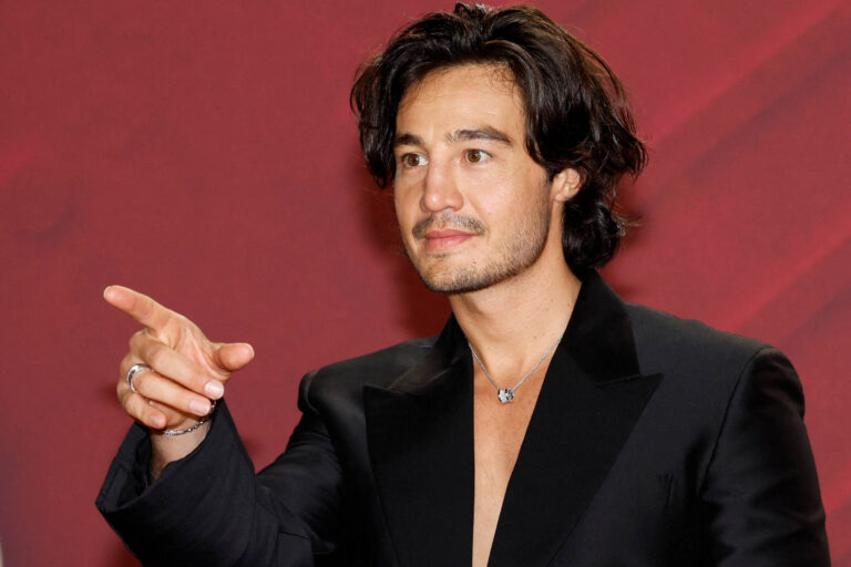 Tiago Iorc emociona Belo Horizonte com show na Arena Hall
