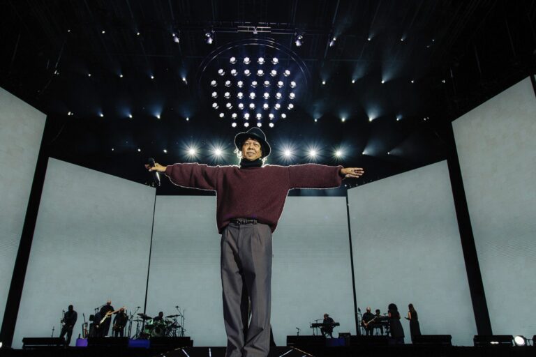 Djavan celebra 50 anos de carreira em Belo Horizonte