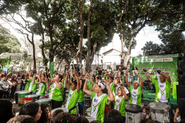 Bloco Show Kids leva música e dança a comunidades periféricas