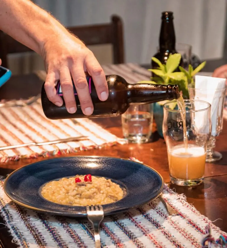 Chef de BH e mestre cervejeira se unem em noite de harmonização