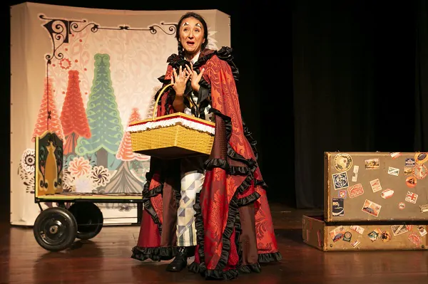 de Allan Bravos - Cia Voir 823