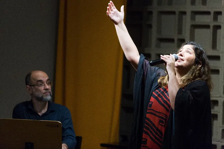 LÍVIA ITABORAHY e Arnon Oliveira - Foto Junia Garrido