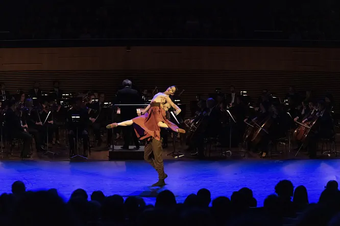 filarmonica-e-grupo-corpo-em-concerto-2023-08-02-ensaio-fotos-josé-luiz-pederneiras0193