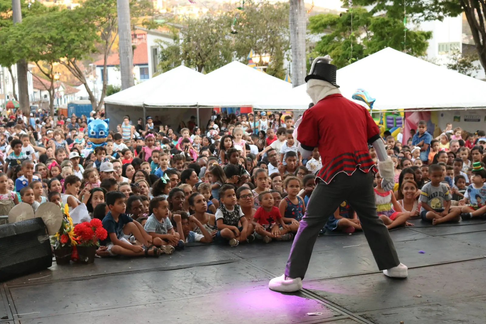 4b0ed52f-e88f-445a-a9df-692f574bfab6