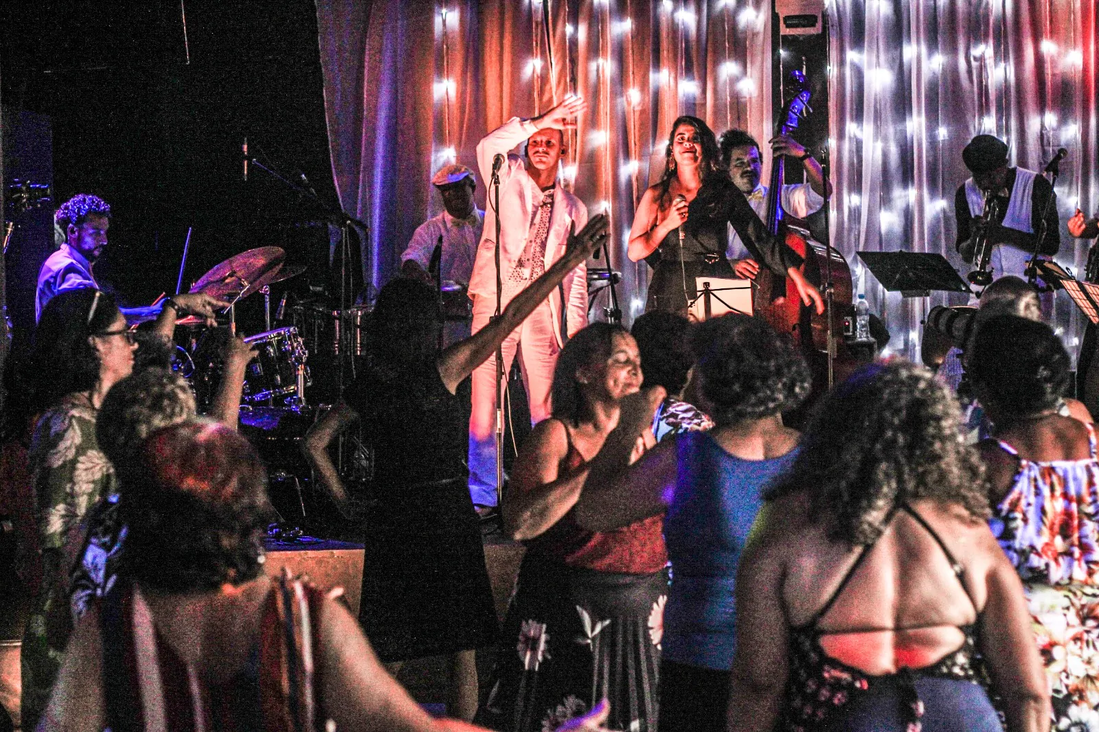 Baile Dançante - Créditos Hildon Monteiro