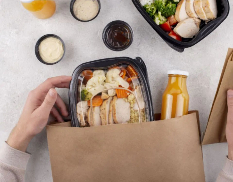 Marmitas ganham protagonismo no mercado de delivery no Brasil