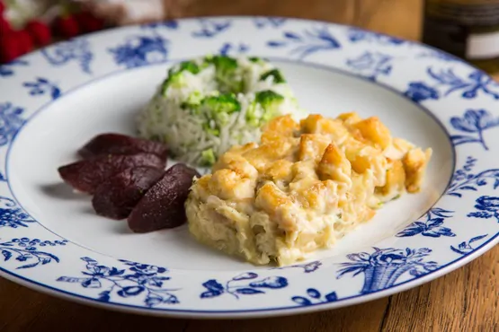 Mercearia do Conde_Bacalhau com Natas , Arroz de Brócolis e Peras ao Vinho Mario Rodrigues