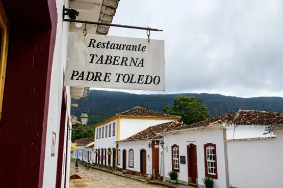 Restaurante Padre Toledo celebra 55 anos em Tiradentes