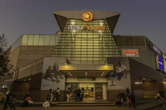 Itaú Power Shopping Fachadas Externas e de Lojas